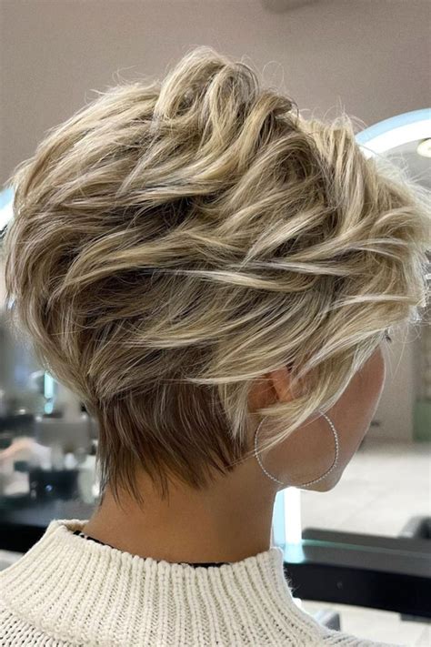 Short Hairstyles And Haircuts For Women In 2024